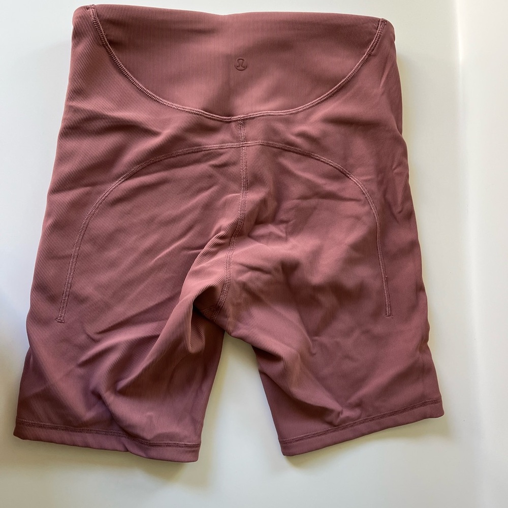 Wunder Under high rise 6” shorts